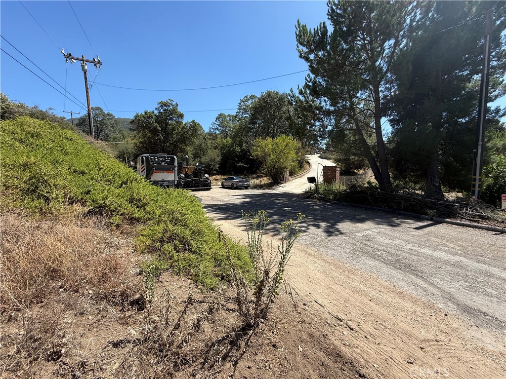 23680 Hillview Road Property Photo 5