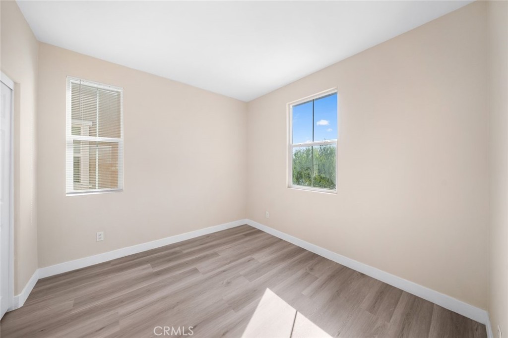 16005 Grape Avenue Property Photo 30
