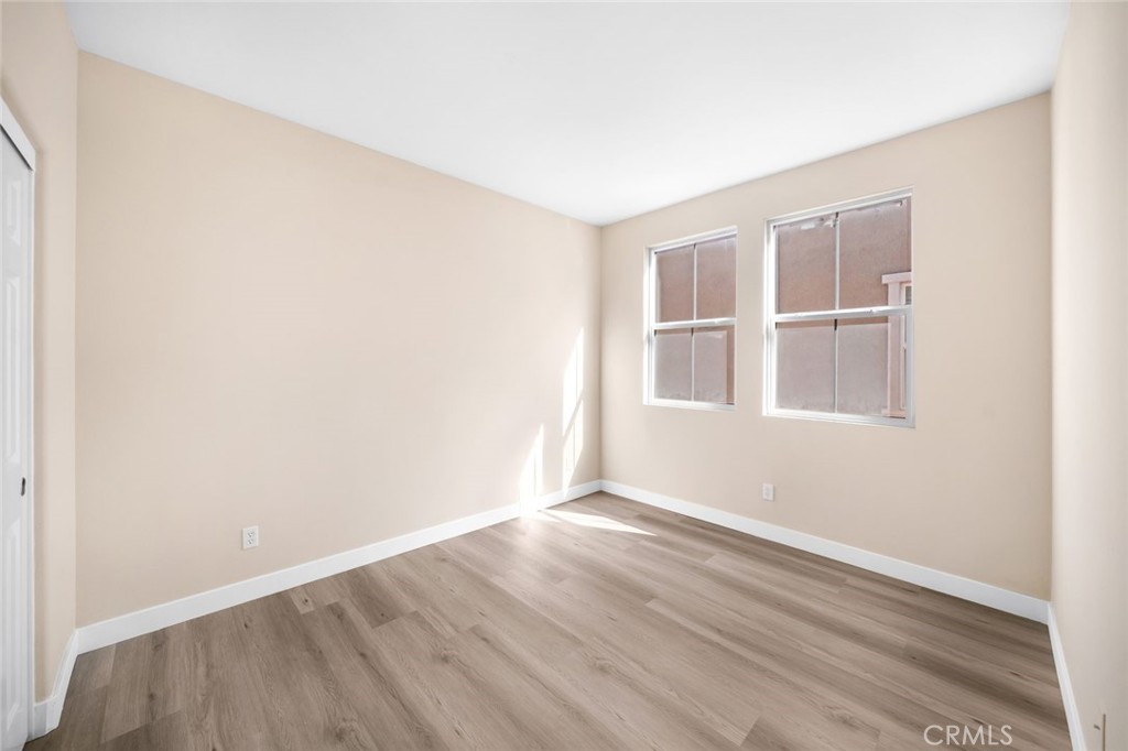 16005 Grape Avenue Property Photo 32
