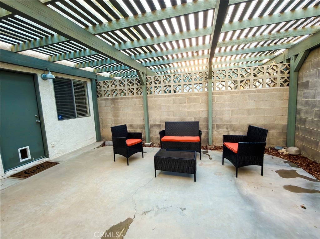 1000 N Lovekin 46 Property Photo 3