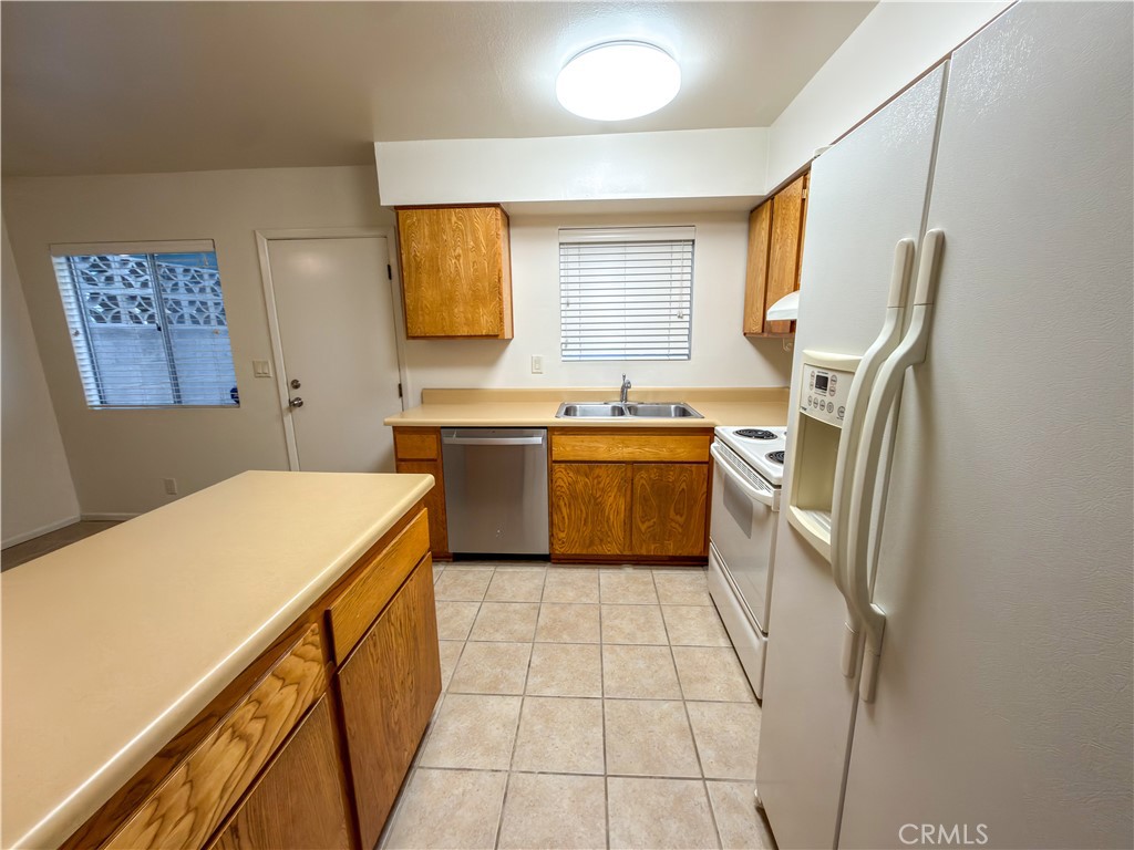 1000 N Lovekin 46 Property Photo 7