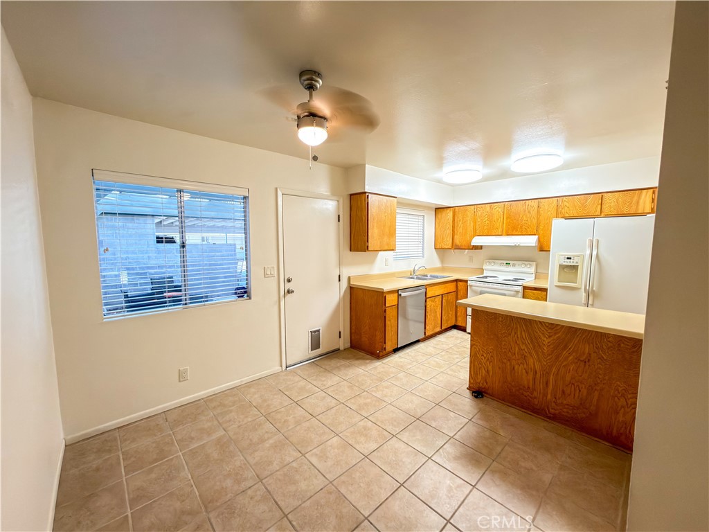 1000 N Lovekin 46 Property Photo 12