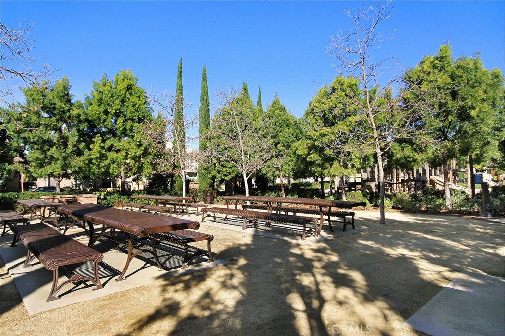 51 Regal Property Photo 38