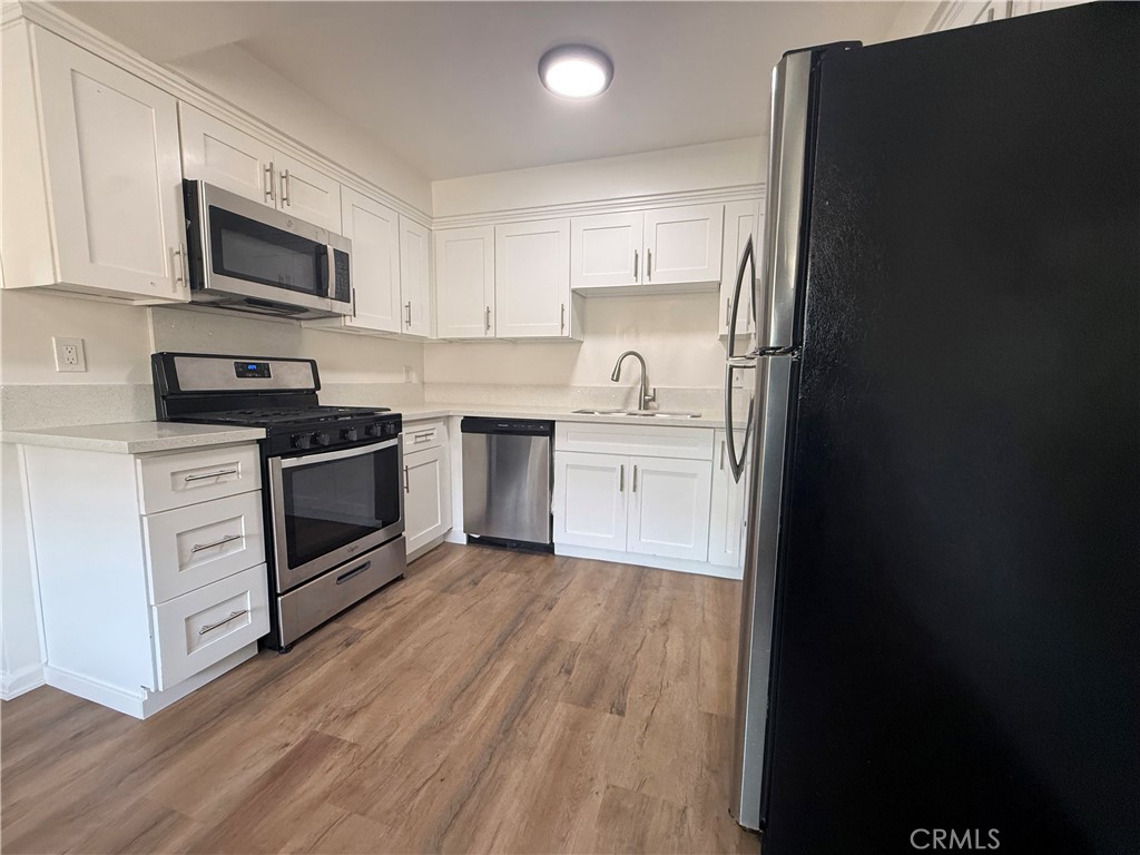 11413 Menlo D Property Photo 4