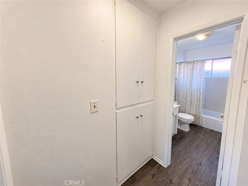 315 E 8th Street Property Photo 6