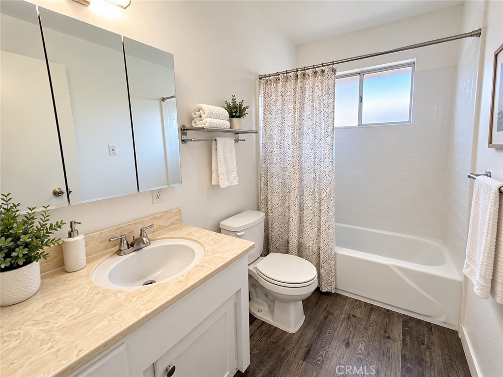 315 E 8th Street Property Photo 7