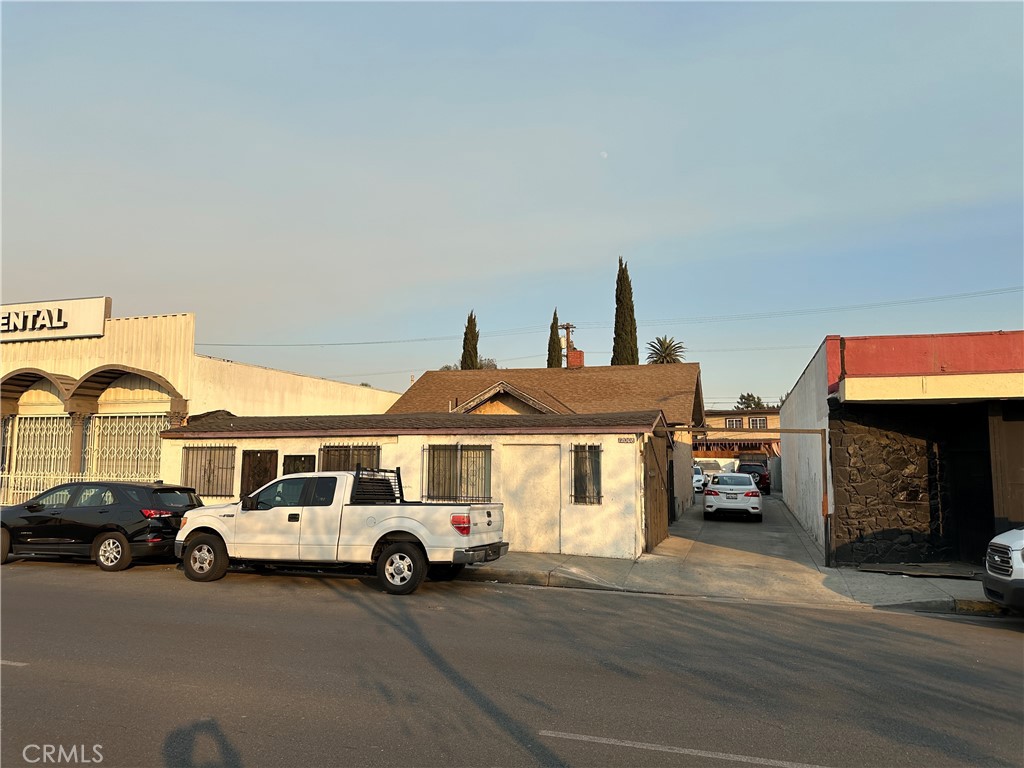 12008 Long Beach Boulevard Property Photo 1