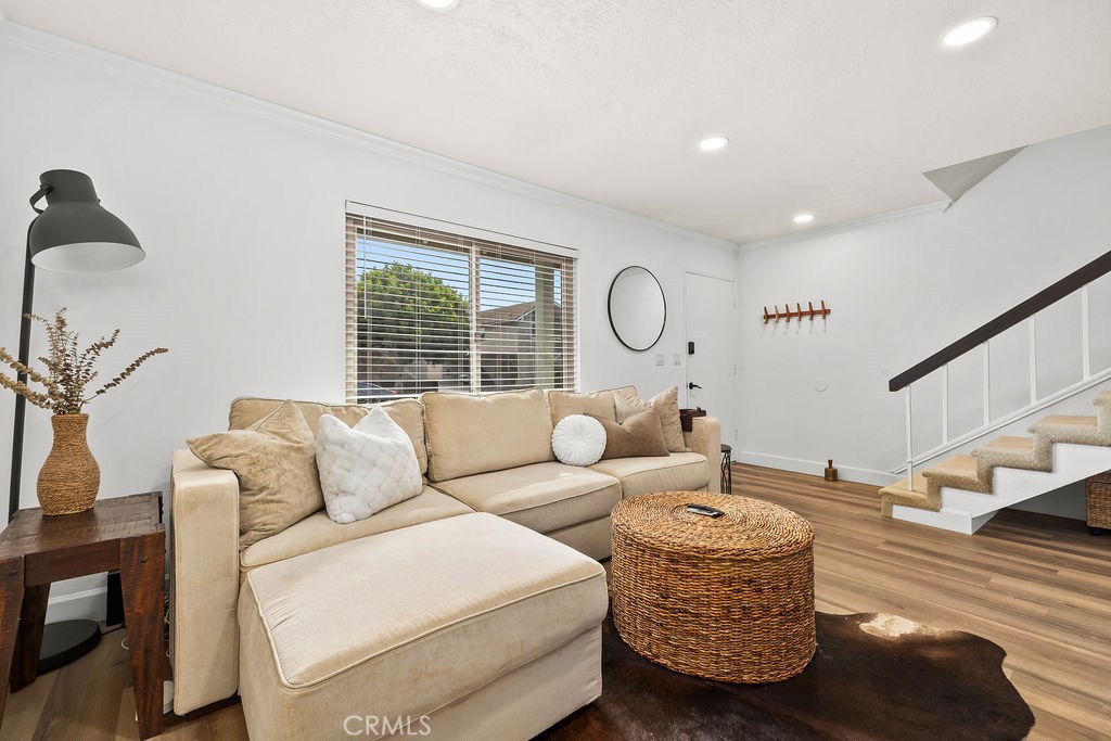 6711 Sun C Property Photo 4