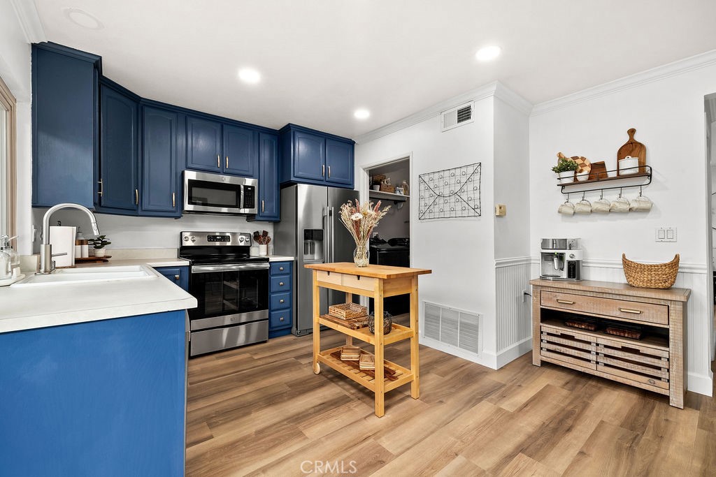 6711 Sun C Property Photo 6