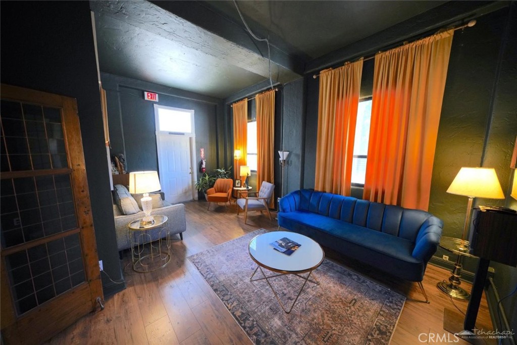 112 S Curry Property Photo 2