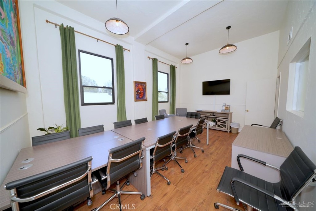 112 S Curry Property Photo 6
