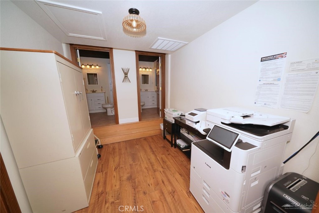 112 S Curry Property Photo 8