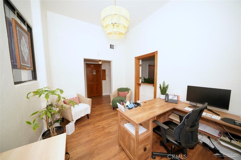 112 S Curry Property Photo 12