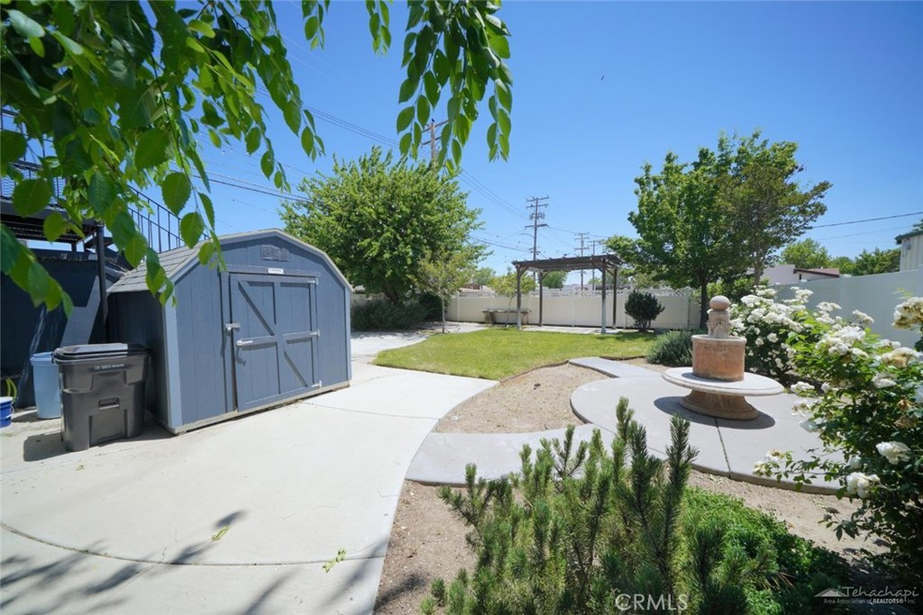 112 S Curry Property Photo 19