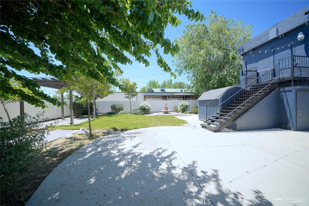 112 S Curry Property Photo 20