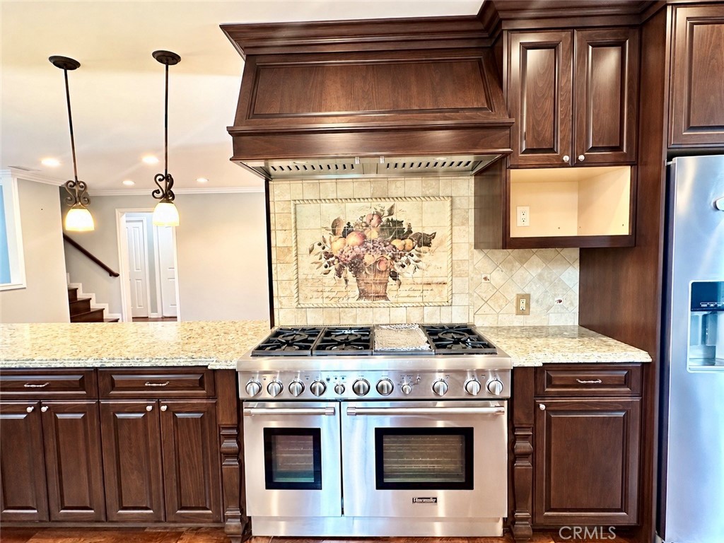 2649 N Parish Property Photo 4