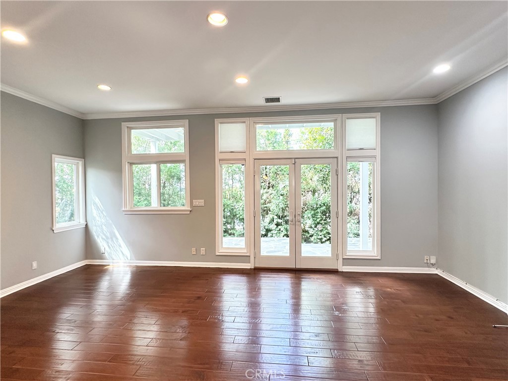 2649 N Parish Property Photo 16