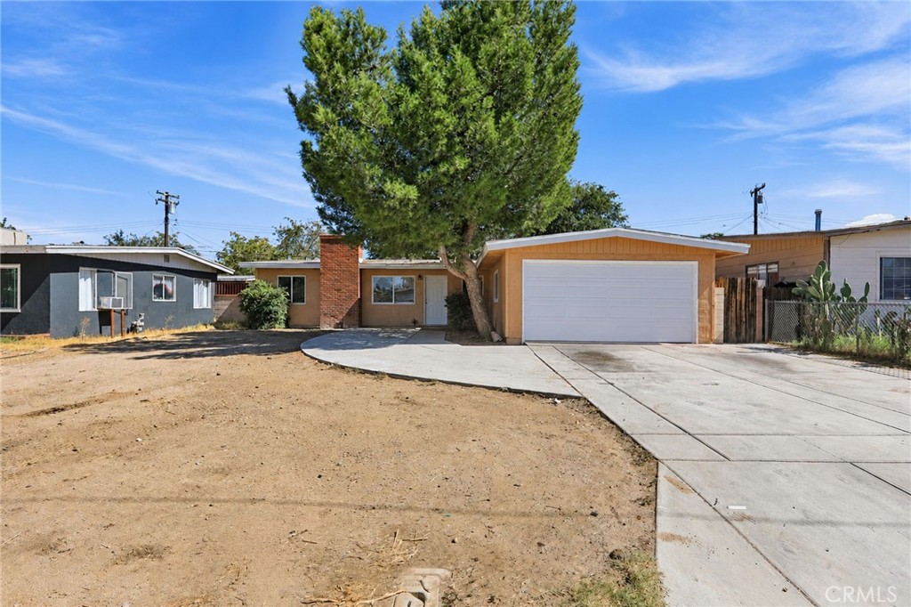 38726 Sumac Property Photo 1