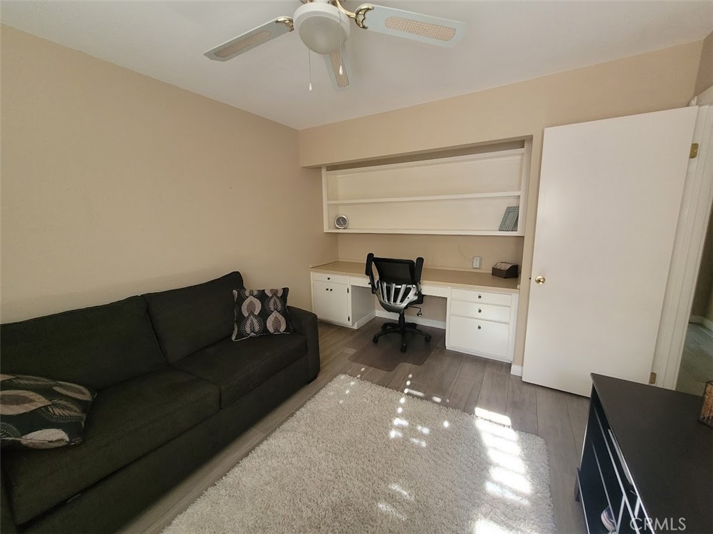 24 Granada Property Photo 8