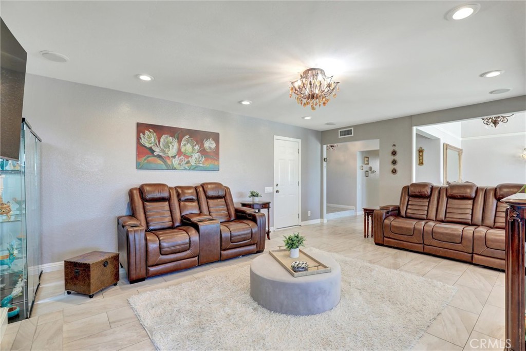 22522 Conil Property Photo 10
