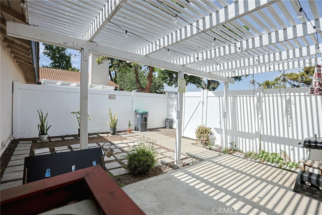 1078 Border Property Photo 12