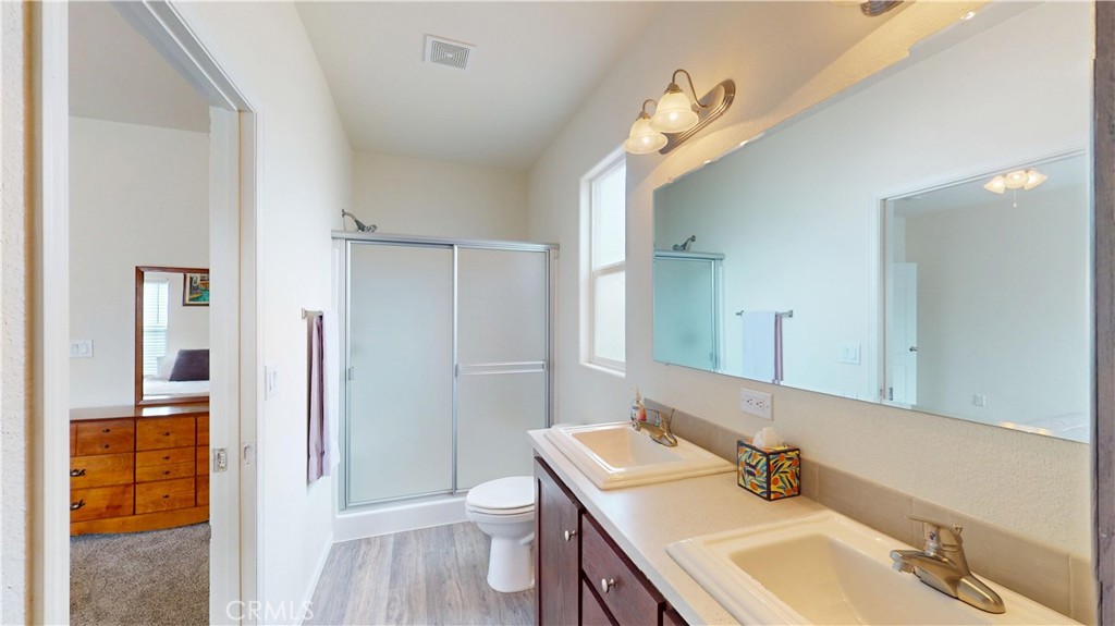 1540 E Trenton Avenue 95 Property Photo 21