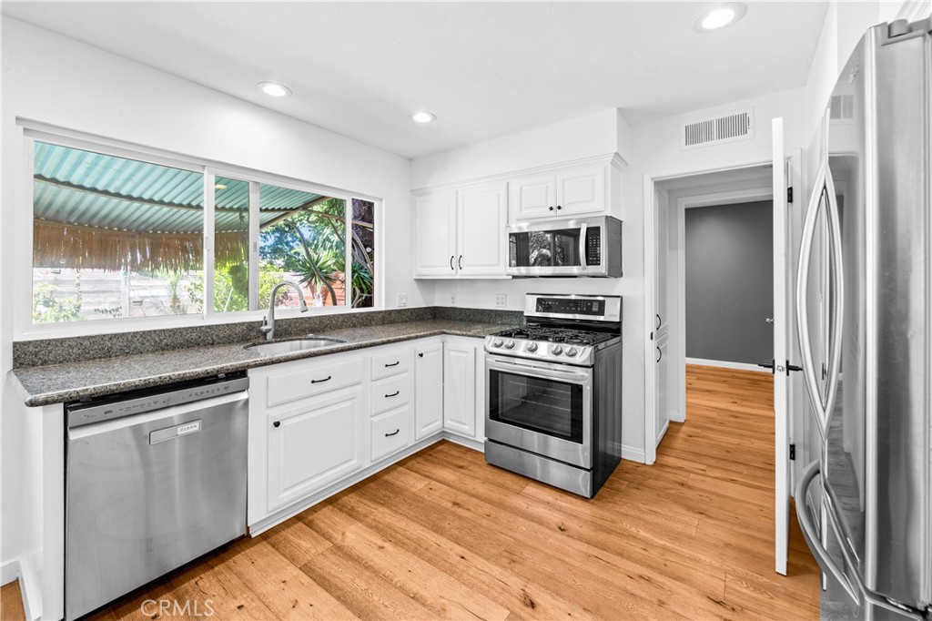 17327 Apel Lane Property Photo 15