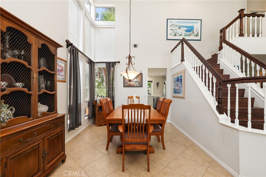 26611 Domingo Drive Property Photo 8
