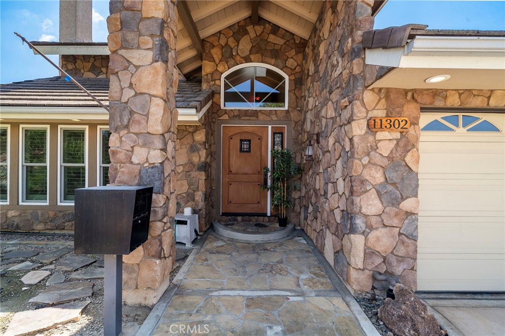 11302 Pennell Circle Property Photo 4
