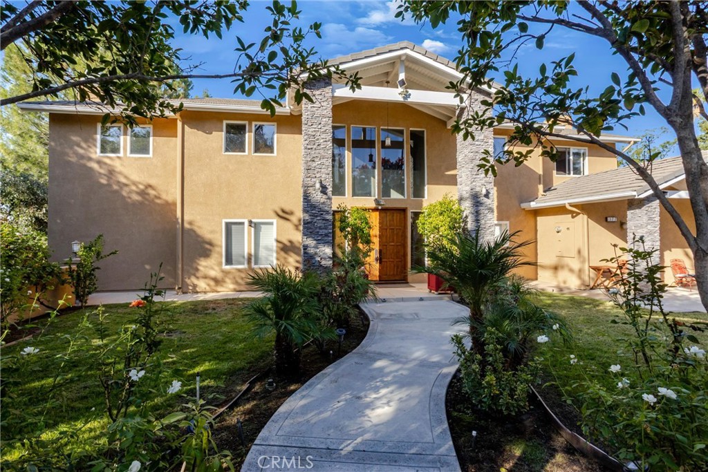 1377 Knoll Road Property Photo 1