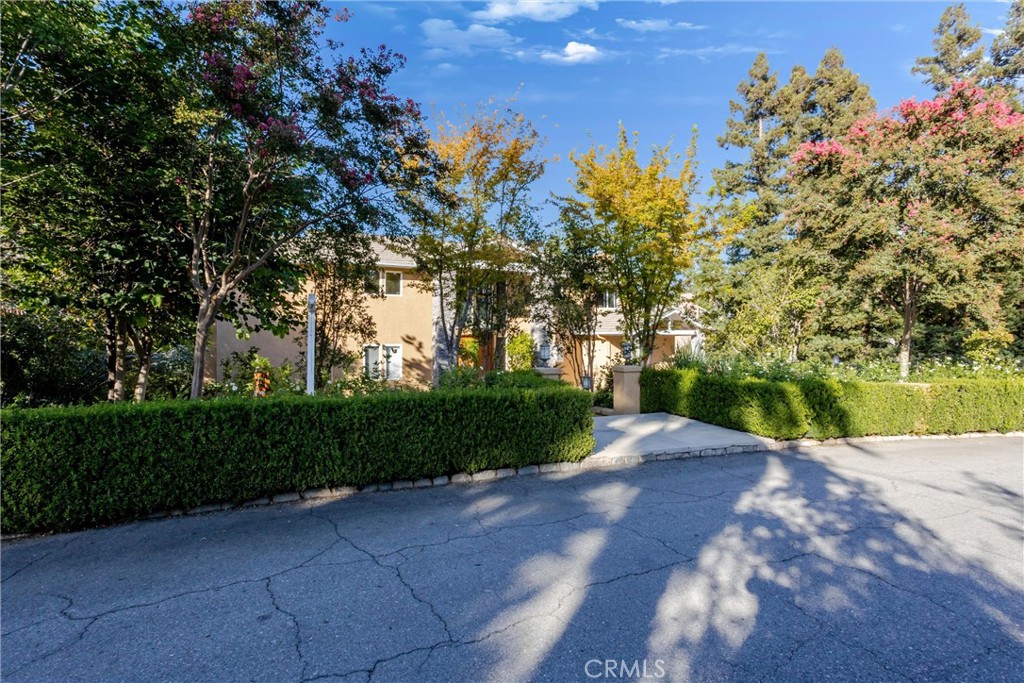 1377 Knoll Road Property Photo 2