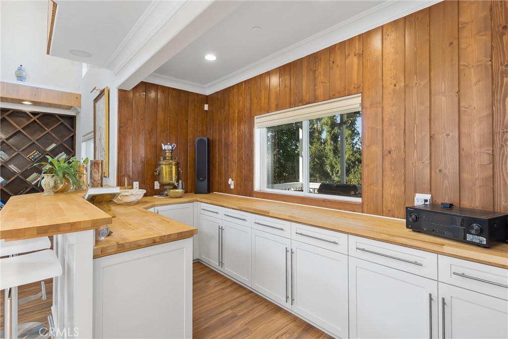 1377 Knoll Road Property Photo 9