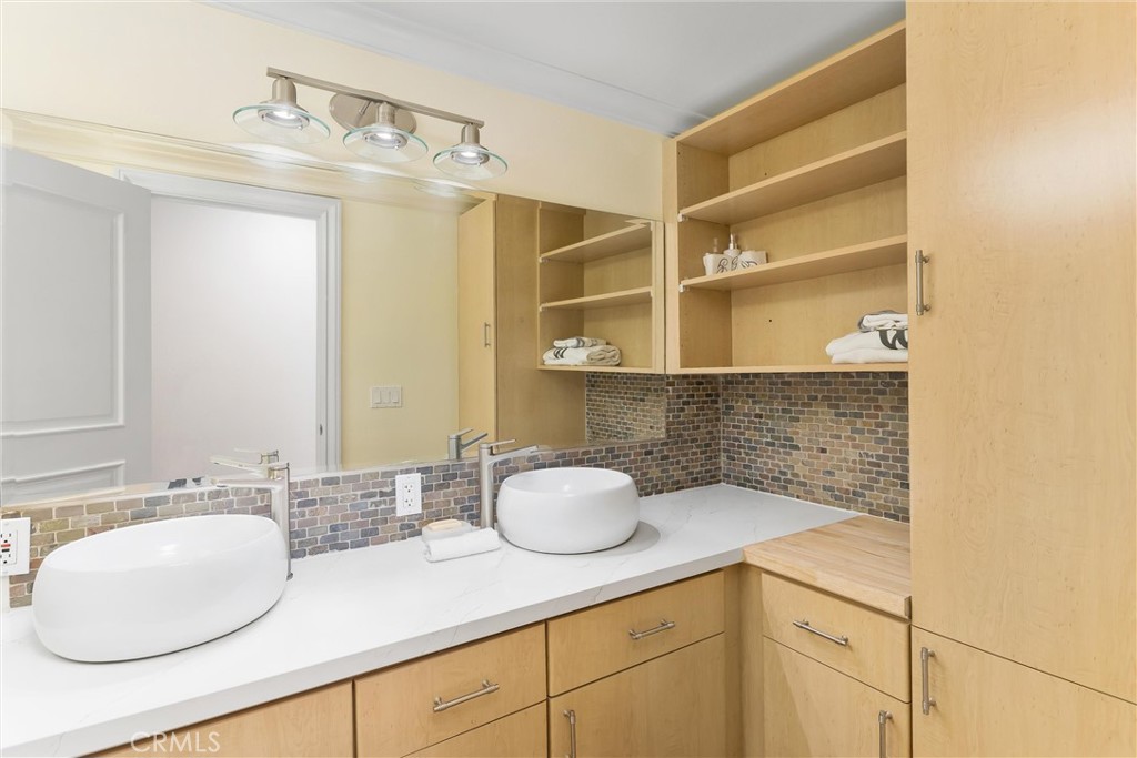 1377 Knoll Road Property Photo 21