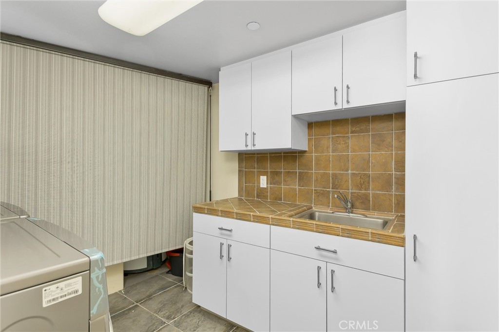 1377 Knoll Road Property Photo 22