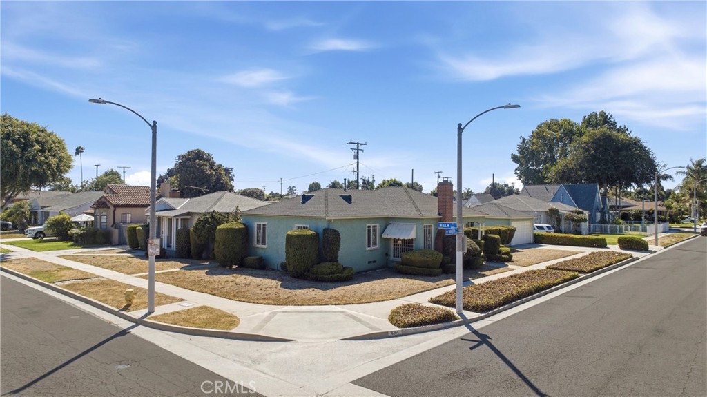4264 Sanborn Avenue Property Photo 3