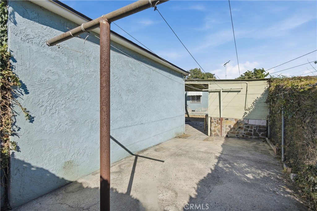 4264 Sanborn Avenue Property Photo 24