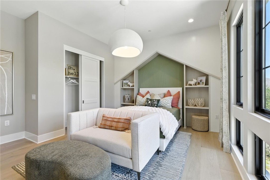 433 Narcissus Property Photo 39