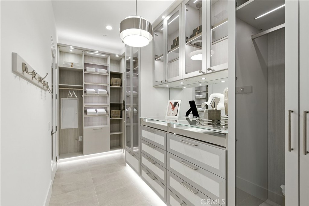 433 Narcissus Property Photo 49