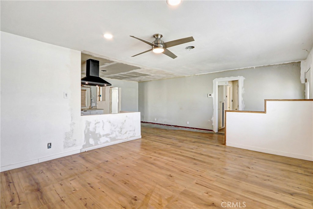 27091 Val Deane Property Photo 4