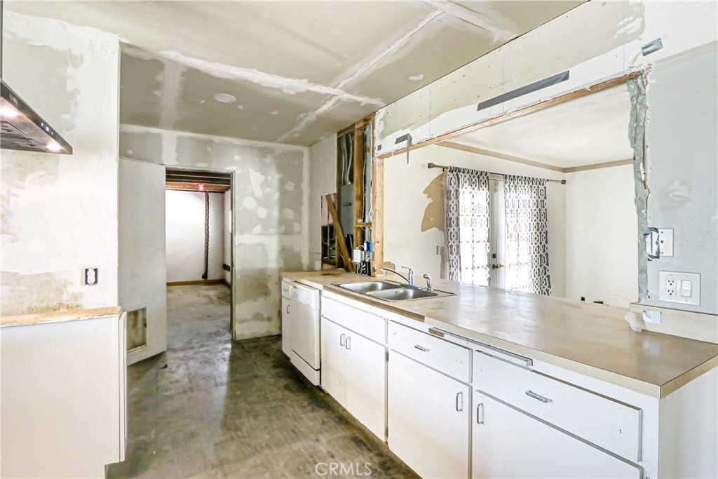 27091 Val Deane Property Photo 7