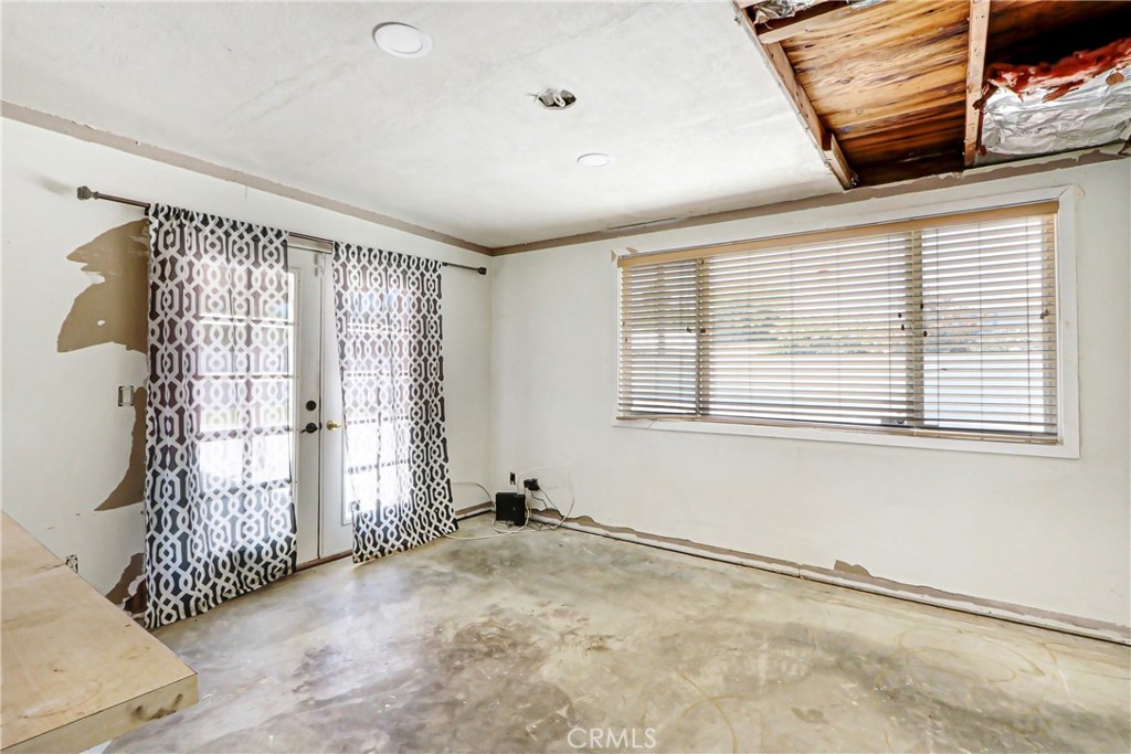 27091 Val Deane Property Photo 8
