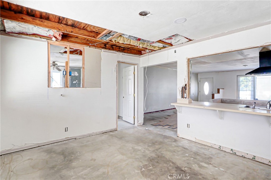27091 Val Deane Property Photo 9