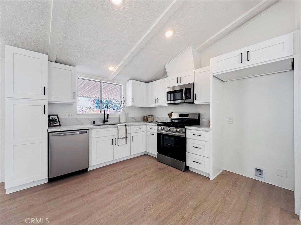 24771 Rosebrugh Property Photo 6