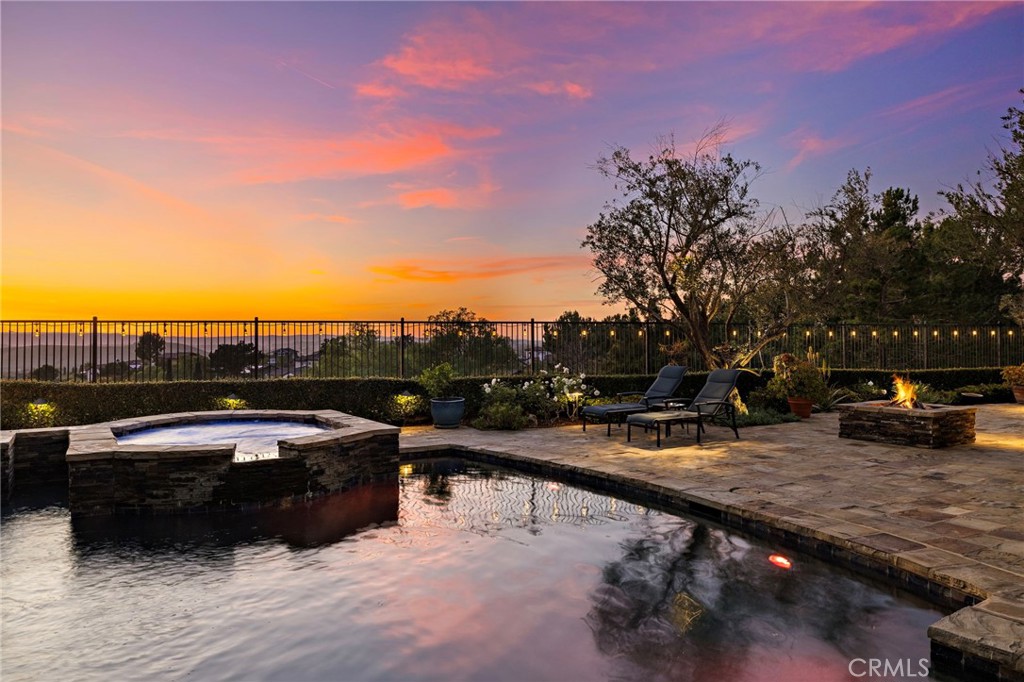 2 Galaxy Isle Property Photo 9