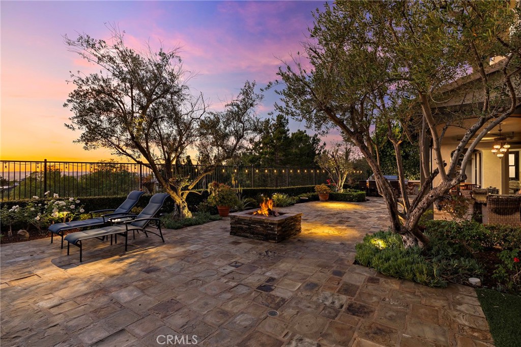2 Galaxy Isle Property Photo 10