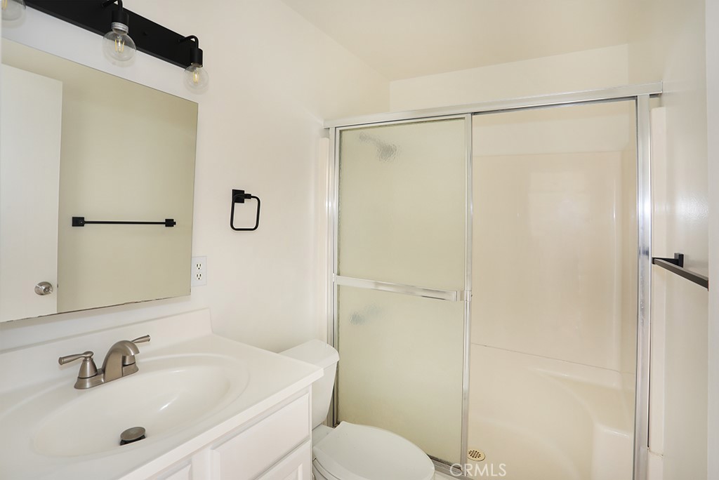 33802 Castano B Property Photo 18