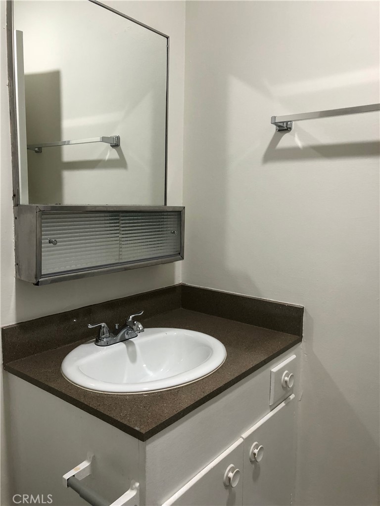 312 10th Street F Property Photo 12