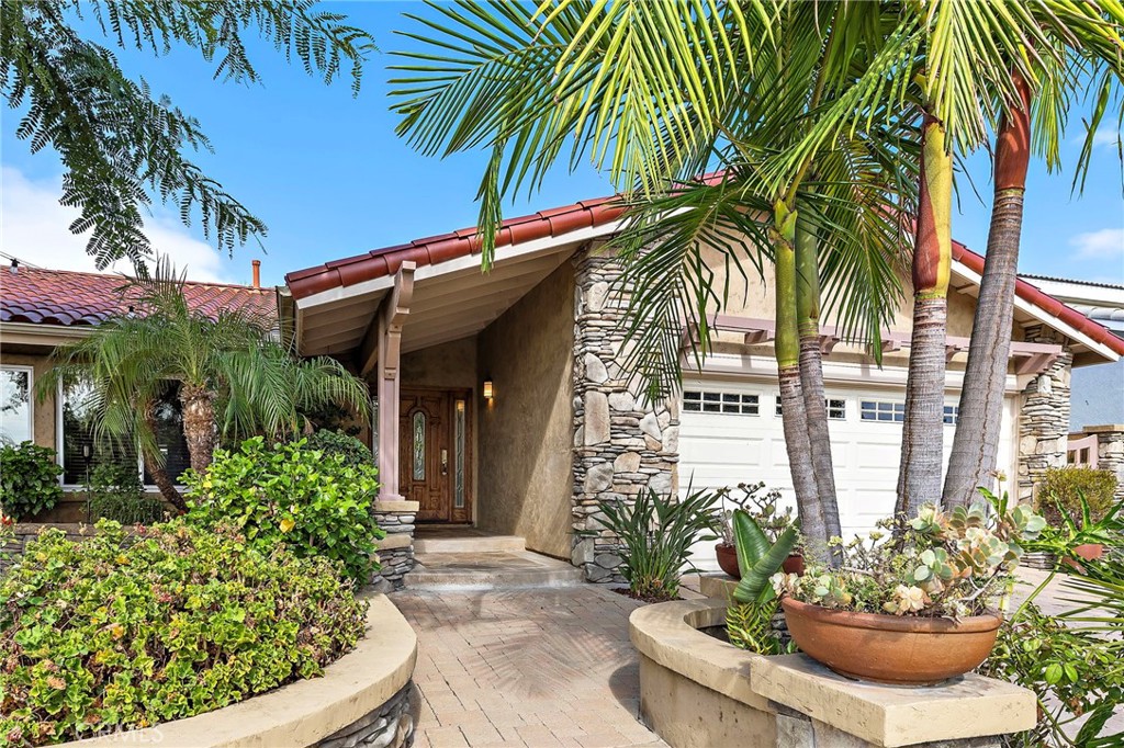 23631 Amalia Property Photo 3