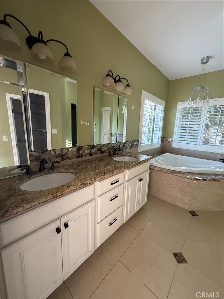 2168 Mckinley Property Photo 8