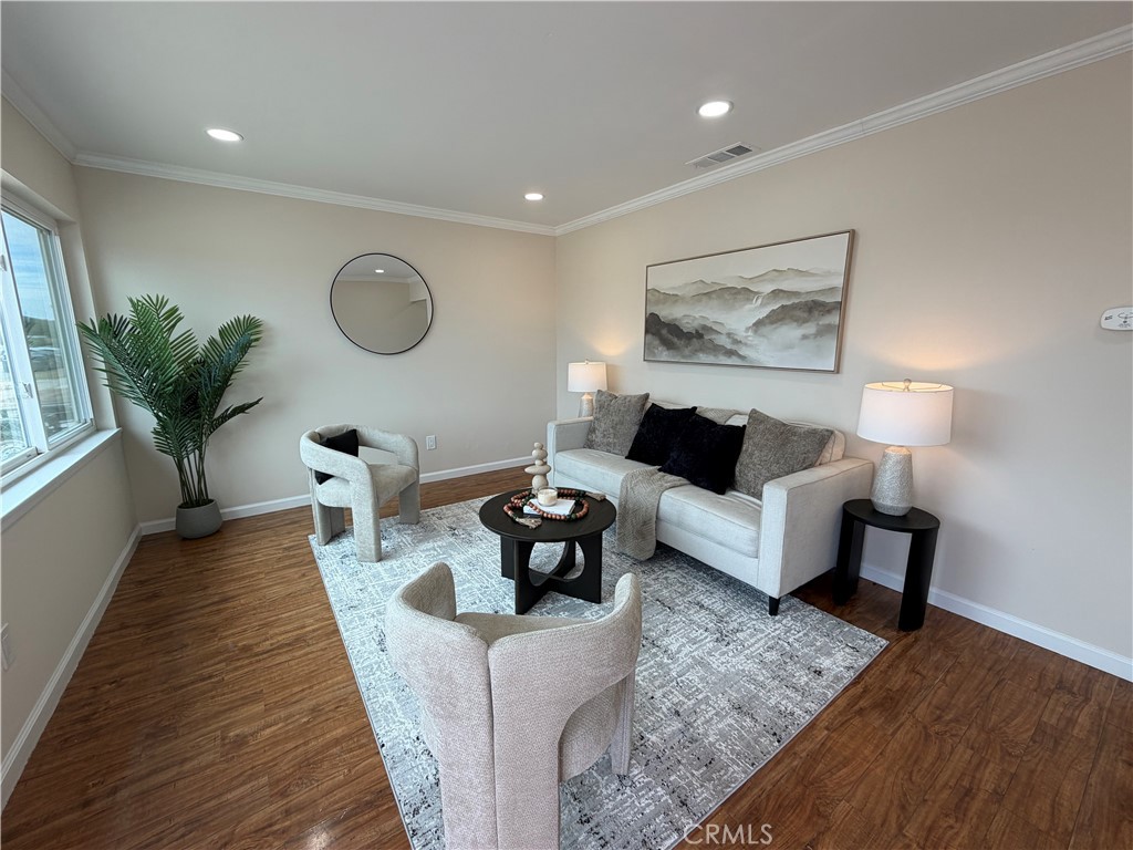 3112 Luna Property Photo 1